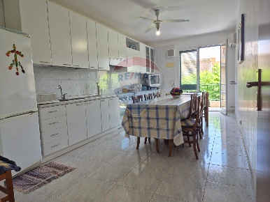 Foto Appartamento in Via Caucana, Santa Croce Camerina Centro di 140 m²
