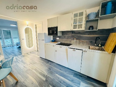 Foto Appartamento in via ospedaletti, Riccione Parco di 50 m² con 2 locali