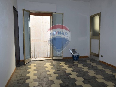 Foto Casa indipendente in via mercato, Monterosso Almo di 360 m² in vendita