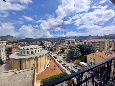 Foto Appartamento in Via Vescovo Michele Natale, Caserta Ospedale di 100 m²