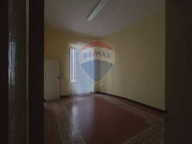 Foto Appartamento in Via minzoni, Matera Centro di 113 m² con 3 locali