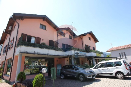 Foto Appartamento in via ceresio, Porlezza Centro di 154 m² con 4 locali