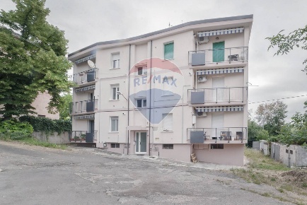 Foto Appartamento in Via Clemente de caesaris, Penne Centro di 97 m²