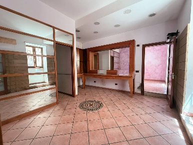 Foto Appartamento in Via Giovanni Aurispa, Noto Centro di 56 m² in vendita