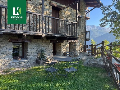 Foto Appartamento in Frazione Villarisson, La Salle di 55 m² con 3 locali