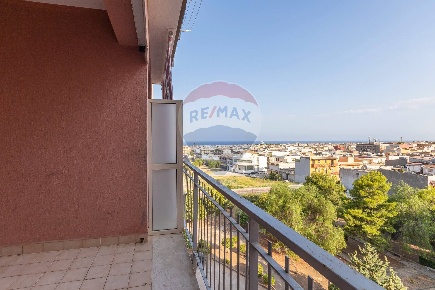 Foto Appartamento in Via f. Orsini, Avola Centro di 110 m² con 6 locali