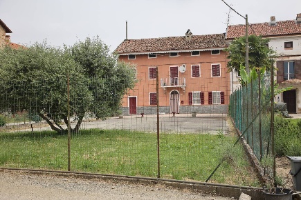 Foto Casa indipendente in Piazza Vittorio Veneto, Ronsecco di 300 m²