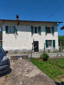 Foto Case semi ndipendenti in Via Piano, Beverino di 138 m² con 4 locali