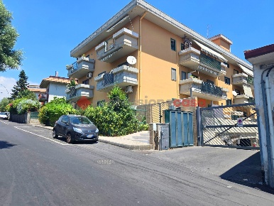 Foto Box in Via Vittorio Emanuele Orlando 26/A, Tremestieri Etneo Centro
