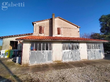 Foto Appartamento in Strada intercomunale Filetto 150, Senigallia di 240 m²