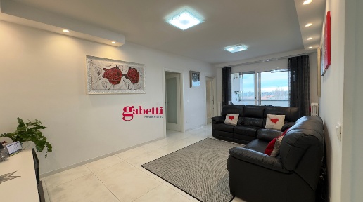 Foto Appartamento a Rimini Fiera Vecchia di 105 m² con 4 locali in vendita