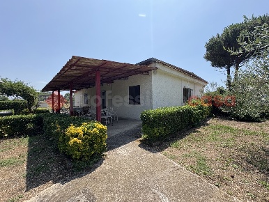 Foto Villa bifamiliare in Via MARIA FEDERICI 146, Fondi di 60 m² in vendita