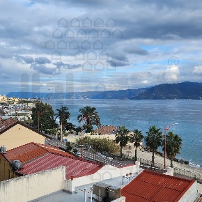 Foto Appartamento a Messina Villaggio Pace di 105 m² con 4 locali