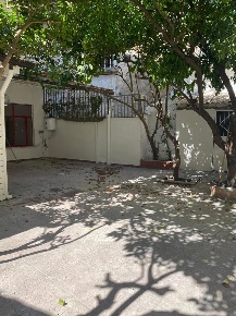 Foto Negozio in Via V. Emanuele 67, Aversa di 130 m² con 3 locali