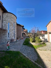 Foto Villa singola a Comazzo Centro di 350 m² con 5 locali in vendita
