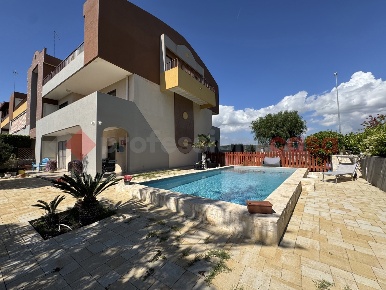 Foto Appartamento in Via MONTESSORI 8D, Taranto Paolo VI di 215 m²