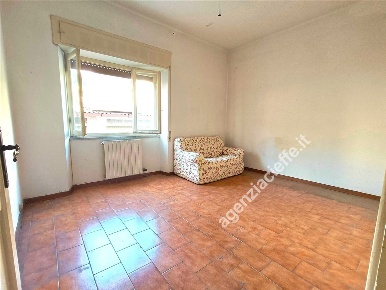 Foto Appartamento a Massa Centro di 85 m² con 4 locali in vendita