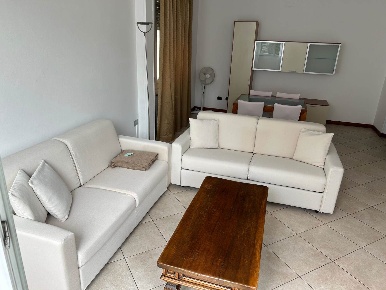 Foto Appartamento in Via Stelvio, Sondrio Centro di 79 m² con 3 locali