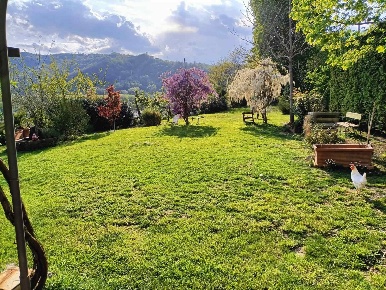 Foto Appartamento a Cengio di 150 m² con 5 locali in vendita