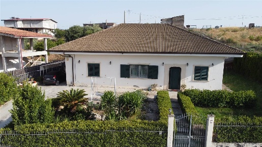 Foto Villa unifamiliare in Bachelet II traversa, Scordia di 162 m²
