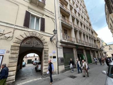 Foto Ufficio a Chieti Chieti Città di 90 m² con 4 locali in vendita