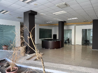 Foto Locale commerciale in Via Vincenzo Monti 1, Catania di 1588 m²