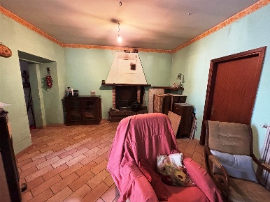 Foto Case semi ndipendenti a Sefro Agolla di 104 m² con 4 locali in vendita