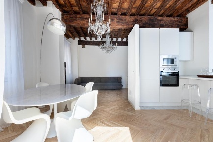 Foto Appartamento a Lucca Piazza Napoleone - San Michele di 140 m²
