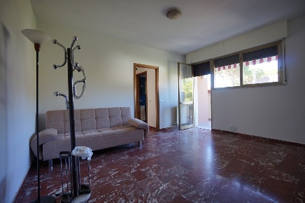 Foto Appartamento a Massa Marina di Massa Centro di 45 m² con 4 locali