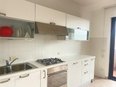 Foto Appartamento a Massa Centro di 59 m² con 3 locali in vendita