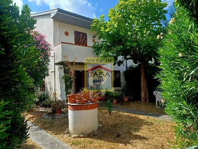 Foto Villa a schiera a Cascina Badia - Musigliano di 135 m² con 5 locali
