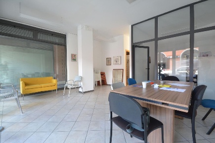 Foto Ufficio a Lucca San Marco - Acquacalda di 48 m² con 2 locali