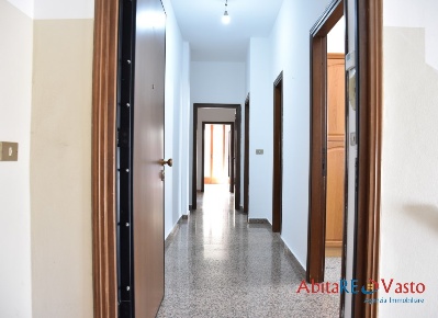 Foto Appartamento in via del Cimitero, Vasto di 120 m² con 7 locali