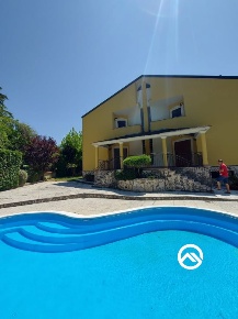Foto Villa unifamiliare in CONTRADA MURAGLIONE, Montesarchio di 600 m²