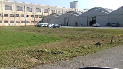 Foto Capannone industriale in Via XX settembre, Rovellasca di 1400 m²