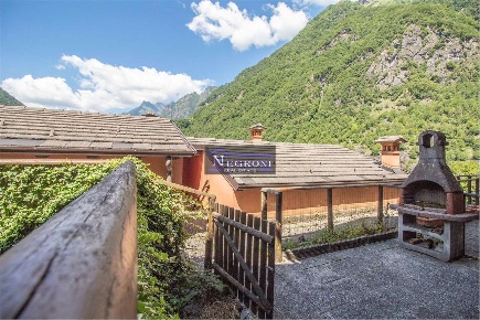 Foto Appartamento in Via Galizi, Valbondione di 40 m² con 1 locali