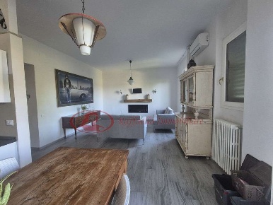 Foto Appartamento in P.za Elia della Costa, Firenze Brozzi di 100 m²