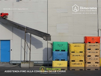 Foto Capannone industriale in via Ballero 136, Nuoro Centro di 668 m²