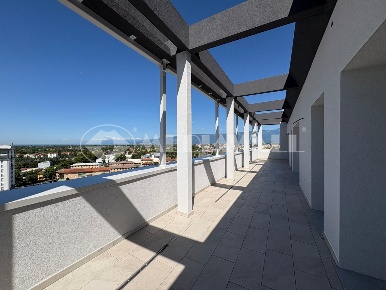 Foto Attico a Pordenone Centro Storico di 161 m² con 5 locali in vendita