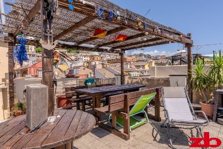 Foto Appartamento in Via Antonio Gramsci, Genova Prè di 69 m² con 5 locali