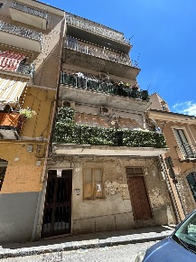 Foto Appartamento in VIA VERGA 9, Caltanissetta Centro di 90 m² in vendita