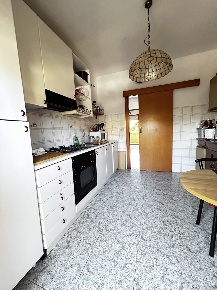 Foto Appartamento a Francavilla al Mare di 140 m² con 7 locali in vendita