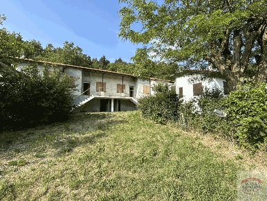 Foto Villa a schiera in Località Giardini 11-12, Sassello di 144 m²