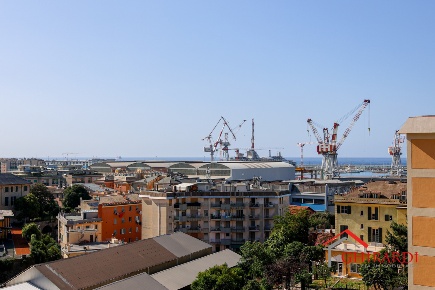 Foto Appartamento in VIA S. ALBERTO 11A, Genova Sestri Ponente di 96 m²