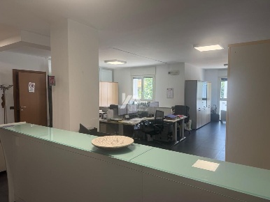 Foto Ufficio in Via San Giovanni Bosco, Brescia Don Bosco di 147 m²