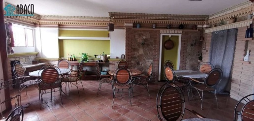 Foto Negozio in via Cioppolo 42, Capriglia Irpina di 120 m² in vendita