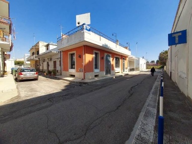 Foto Negozio a Bitonto di 250 m² con 2 locali in vendita