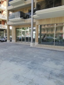 Foto Negozio in Largo Bordighera, Catania di 220 m² in vendita