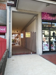 Foto Magazzino in Via Della Regione, San Giovanni la Punta di 123 m²
