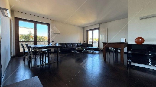 Foto Appartamento Missaglia Centro di 108 m² con 2 locali in vendita